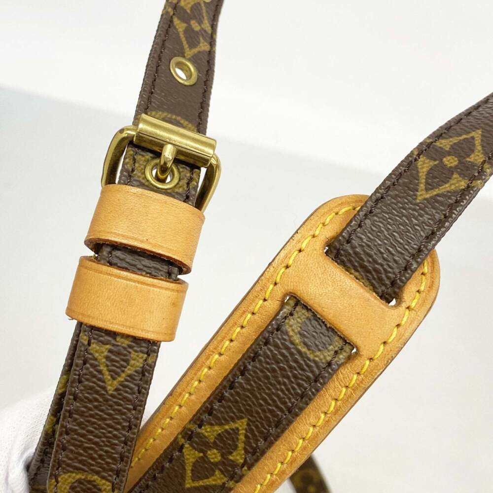 LOUIS VUITTON Brown Monogram Shoulder Bag - Picture 9 of 10